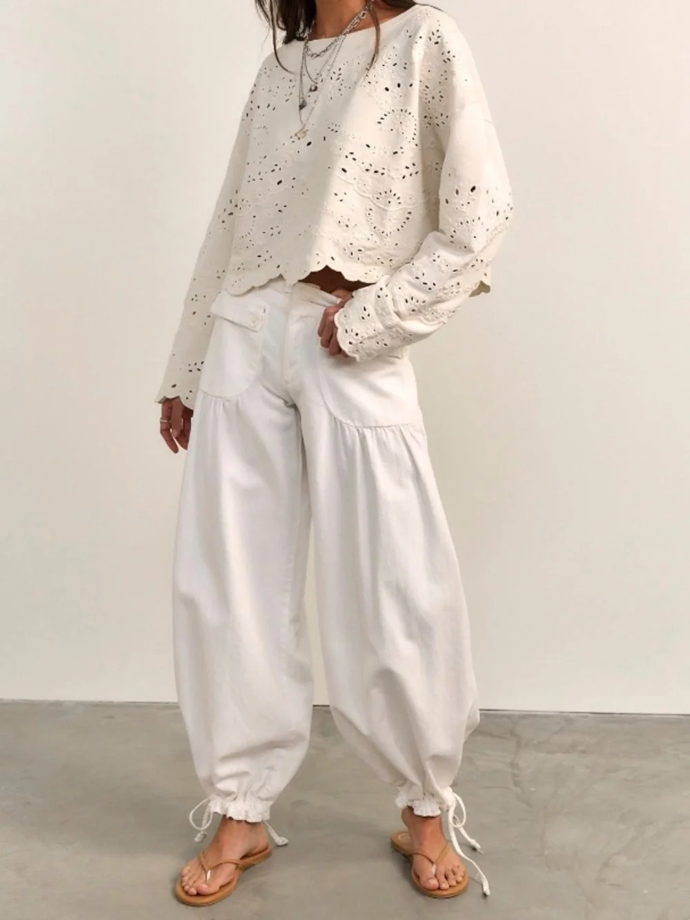 Free People Iris Embroidered Sweatshirt-Sugar Swizzle Ivory- Size XL- NWT